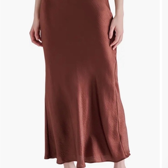 Steve Madden Satin Trumpet Skirt - Picture 2 of 3